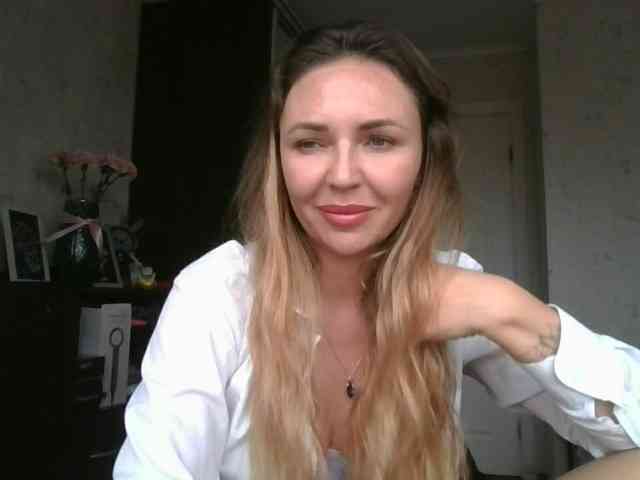 CuteAngelina webcam