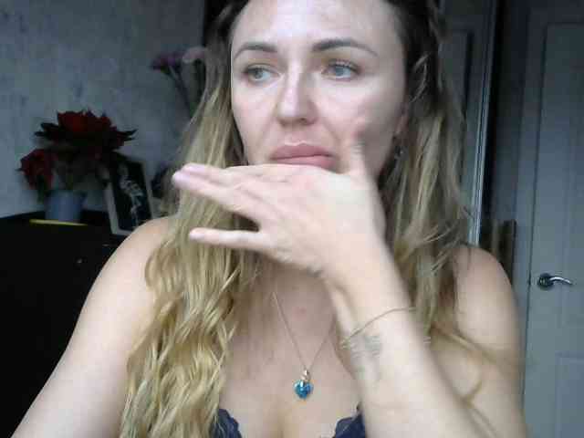 CuteFngelina CuteFngelina