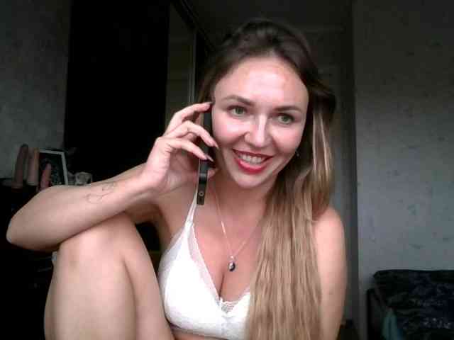 CuteAngelina webcam