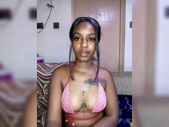 everwet Live Webcam on BongaCams
