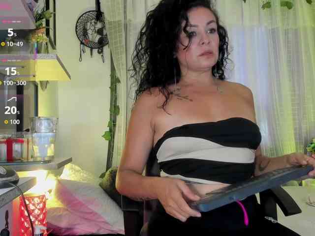 marcela47 webcam