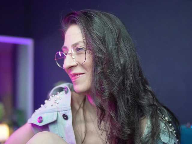 RubyRya's BongaCams show and profile