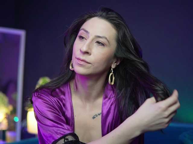 RubyRya's BongaCams show and profile