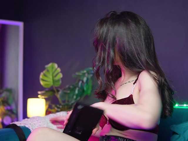 RubyRya live cam profile