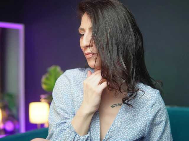 RubyRya's BongaCams show and profile