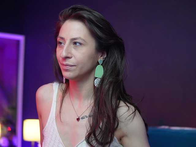 RubyRya's BongaCams show and profile