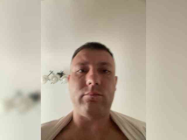 Igor008737 Live Webcam on BongaCams