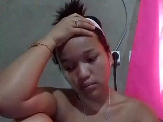 Vaninah's Live Webcam