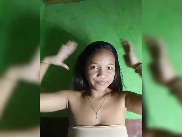 Vaninah's BongaCams show and profile