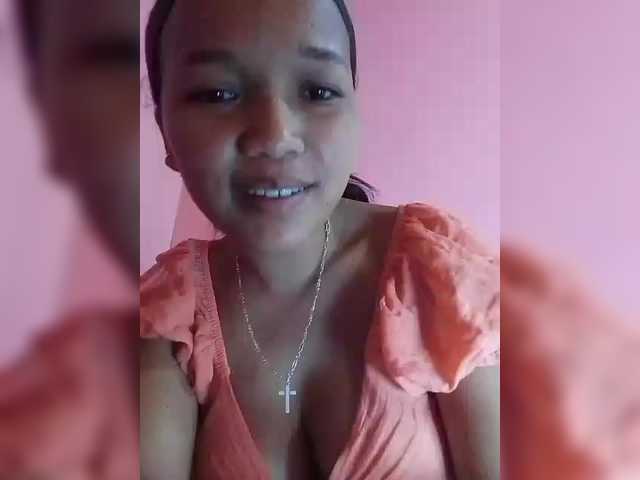 Vaninah's BongaCams show and profile