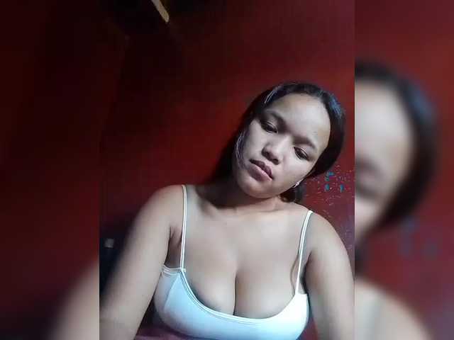 Vaninah's BongaCams show and profile