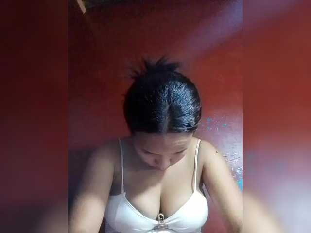 Vaninah's BongaCams show and profile