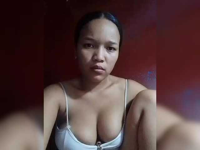 Vaninah's BongaCams show and profile