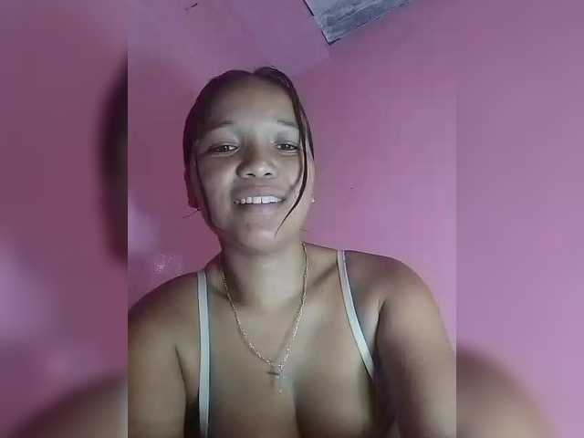 Vaninah's BongaCams show and profile