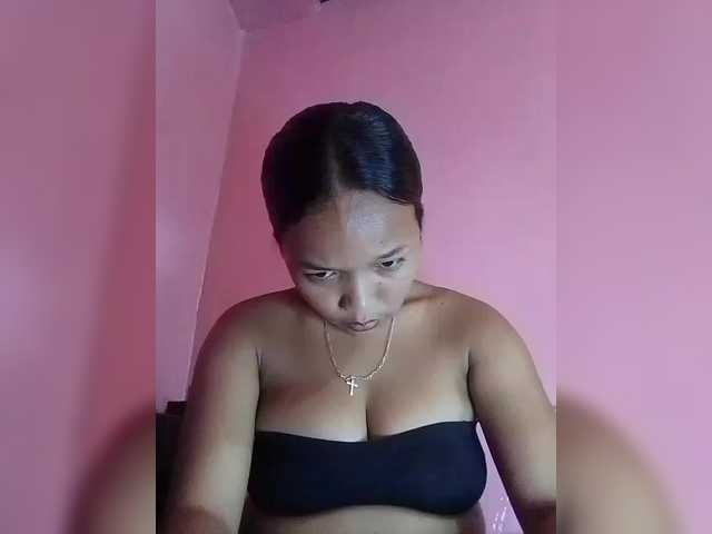 Vaninah's BongaCams show and profile