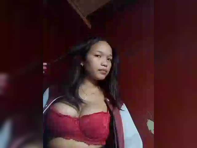 Vaninah's BongaCams show and profile