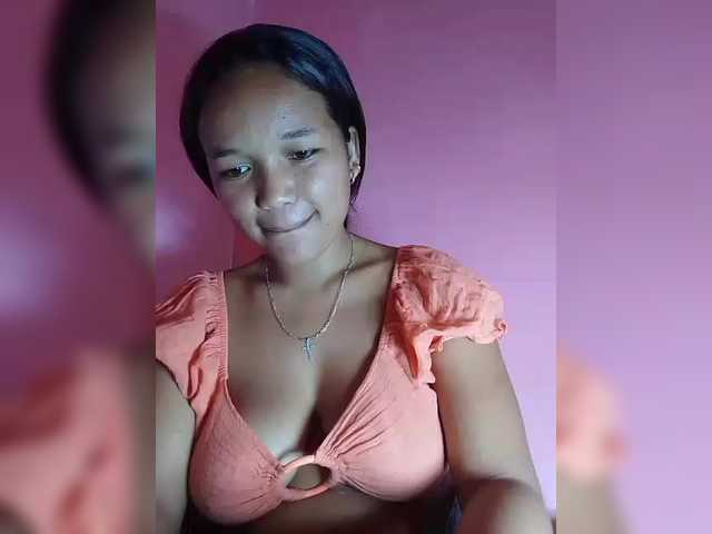 Vaninah's BongaCams show and profile