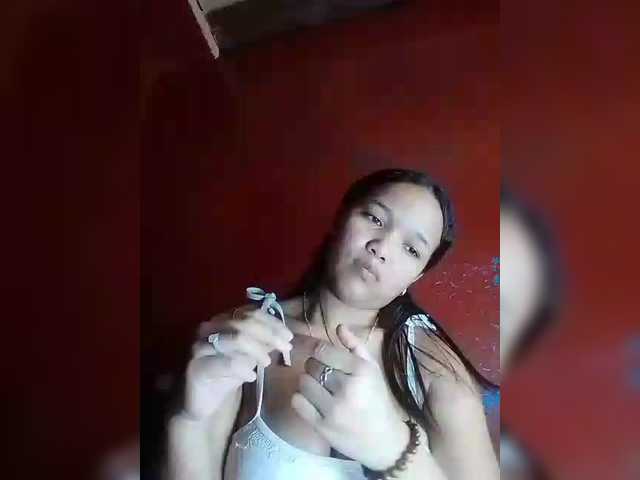 Vaninah's BongaCams show and profile