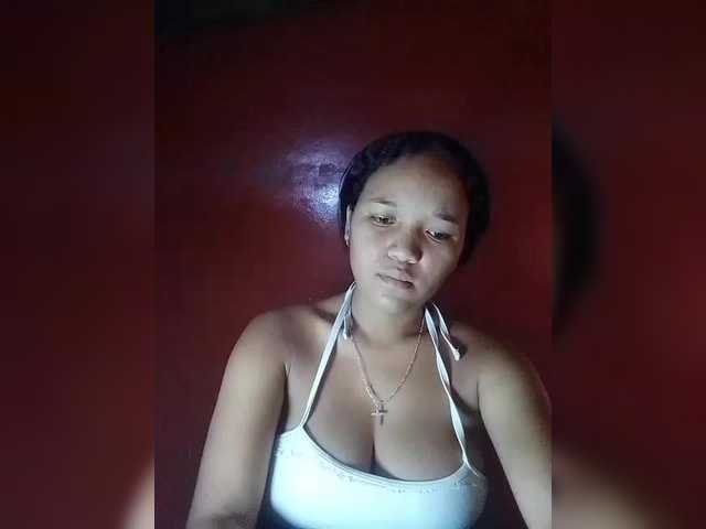 Vaninah's BongaCams show and profile