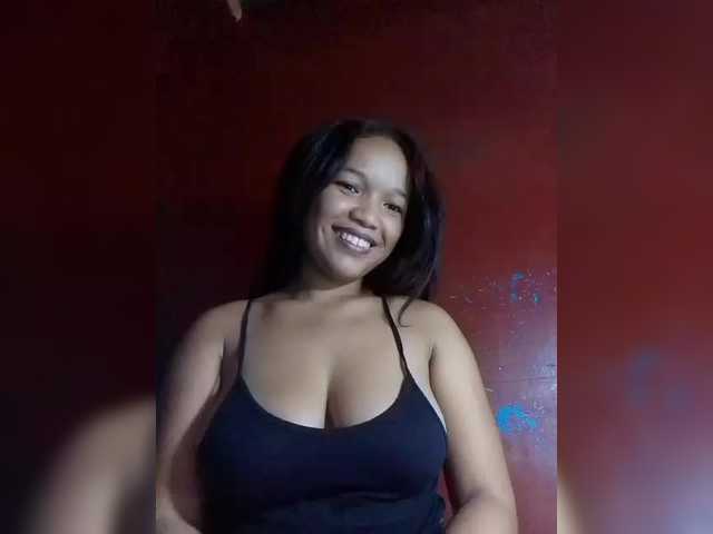 Vaninah's BongaCams show and profile