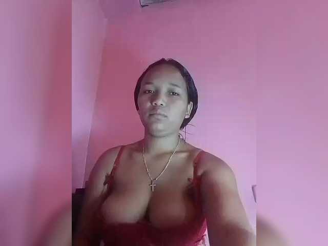 Vaninah's BongaCams show and profile