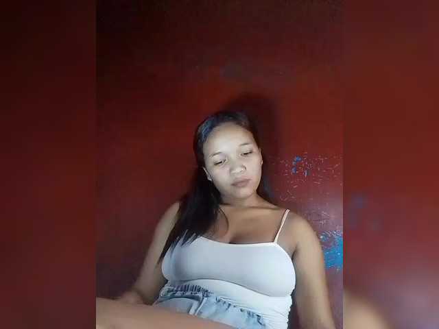 Vaninah's BongaCams show and profile