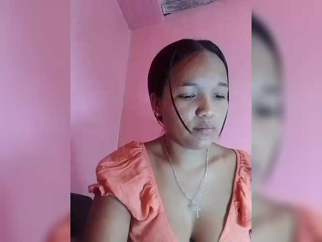 Vaninah's BongaCams show and profile