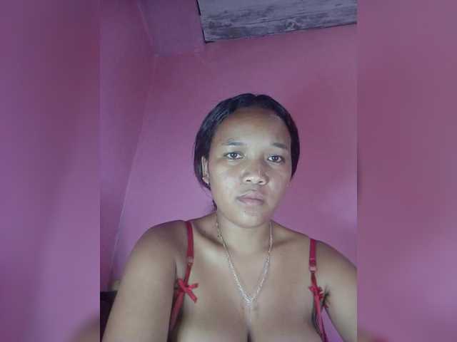 Vaninah's BongaCams show and profile