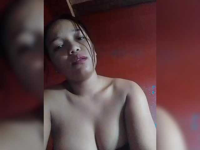 Vaninah's BongaCams show and profile