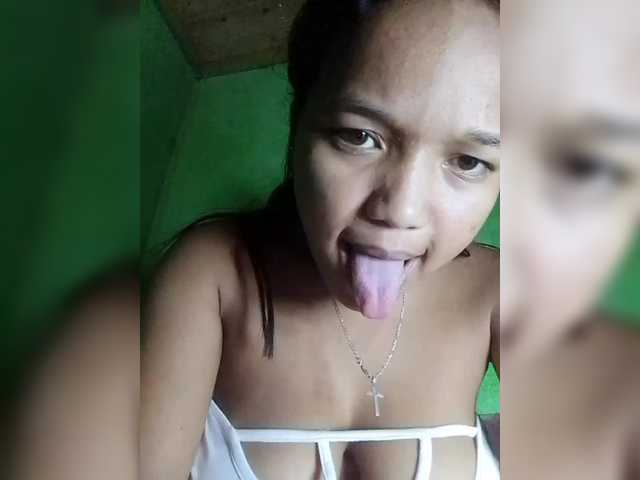 Vaninah's BongaCams show and profile