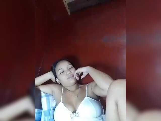 Vaninah's BongaCams show and profile