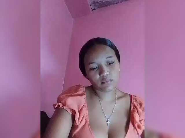 Vaninah's BongaCams show and profile