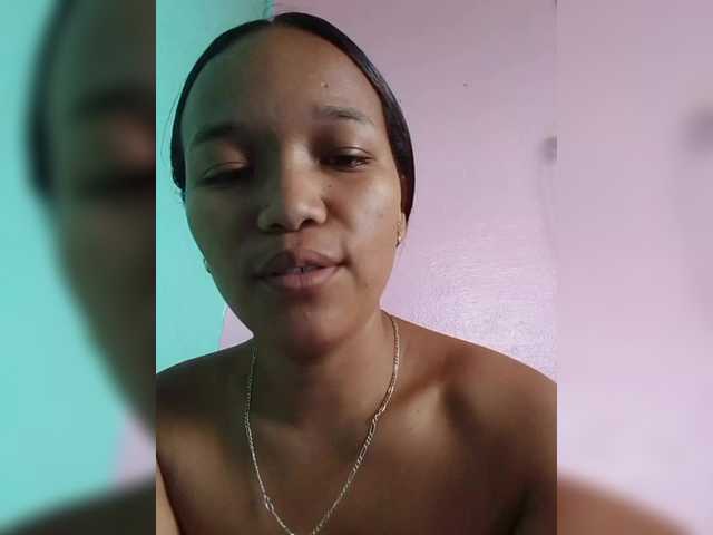 Vaninah's BongaCams show and profile