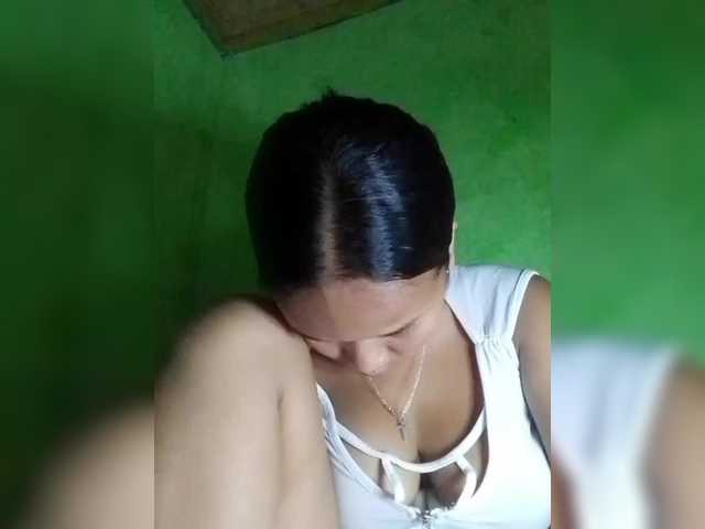 Vaninah's BongaCams show and profile