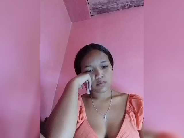 Vaninah's BongaCams show and profile