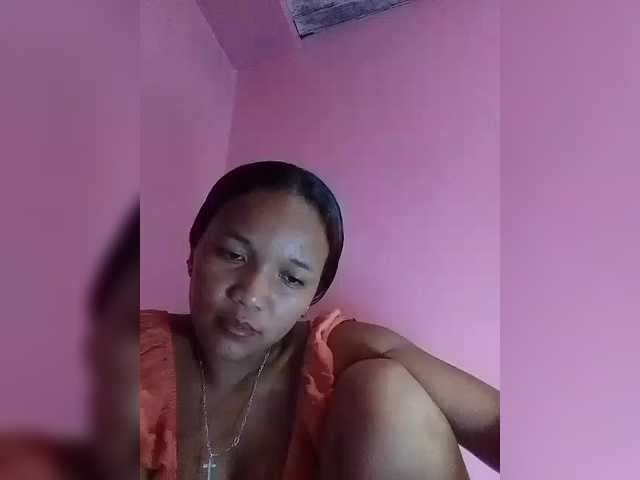 Vaninah's BongaCams show and profile