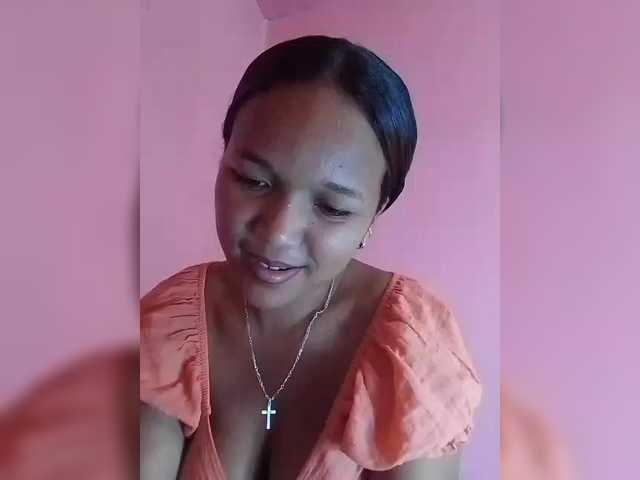 Vaninah's BongaCams show and profile