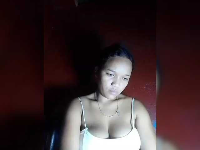 Vaninah's BongaCams show and profile