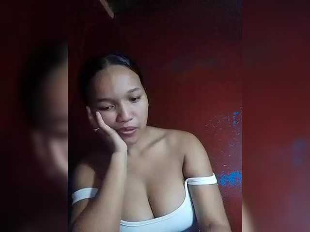 Vaninah's BongaCams show and profile