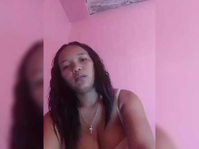 Vaninah's BongaCams show and profile