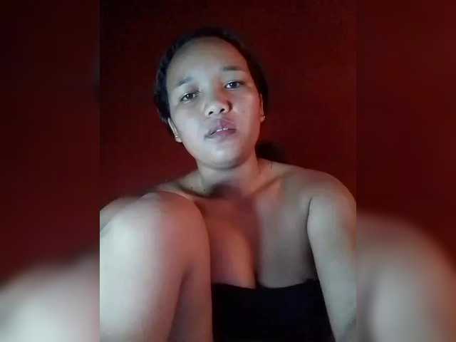 Vaninah's BongaCams show and profile