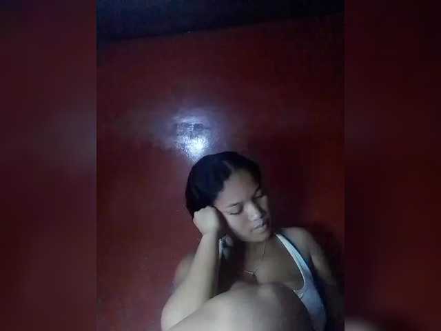 Vaninah's BongaCams show and profile