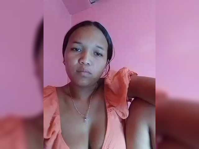 Vaninah's BongaCams show and profile