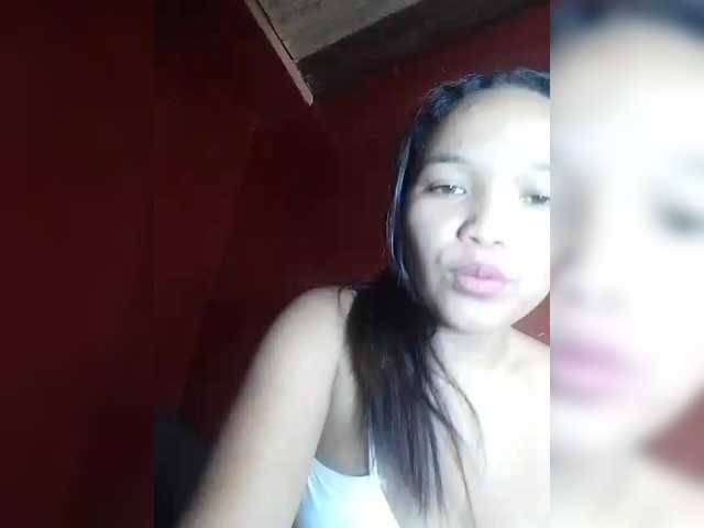 Vaninah's BongaCams show and profile