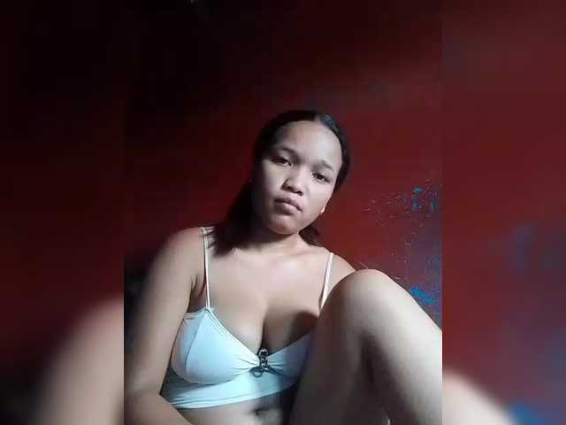 Vaninah's BongaCams show and profile