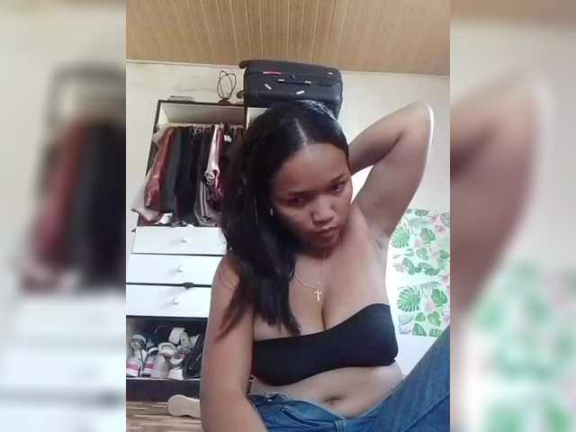 Vaninah's BongaCams show and profile