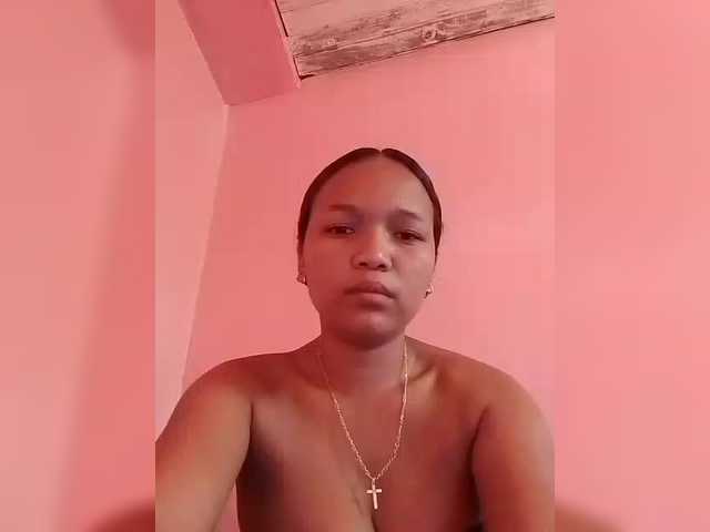 Vaninah's BongaCams show and profile