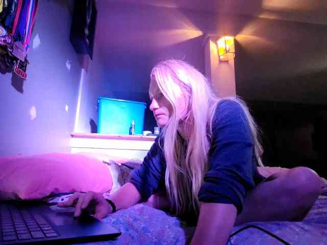 Bellateal webcam