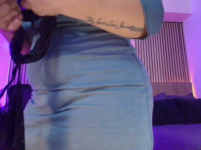 juliramirez2's BongaCams show and profile