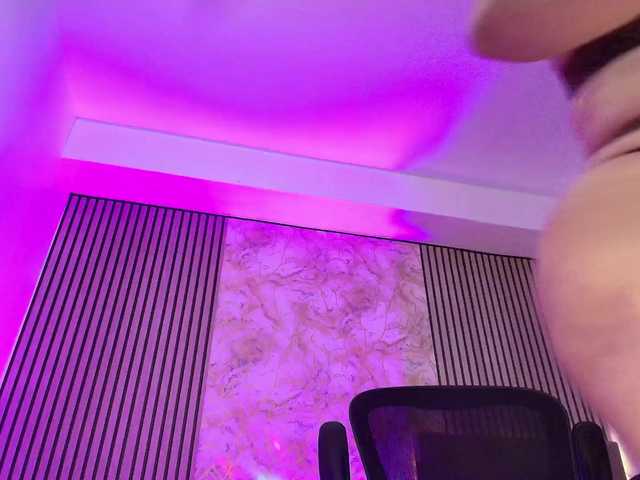 juliramirez2's BongaCams show and profile